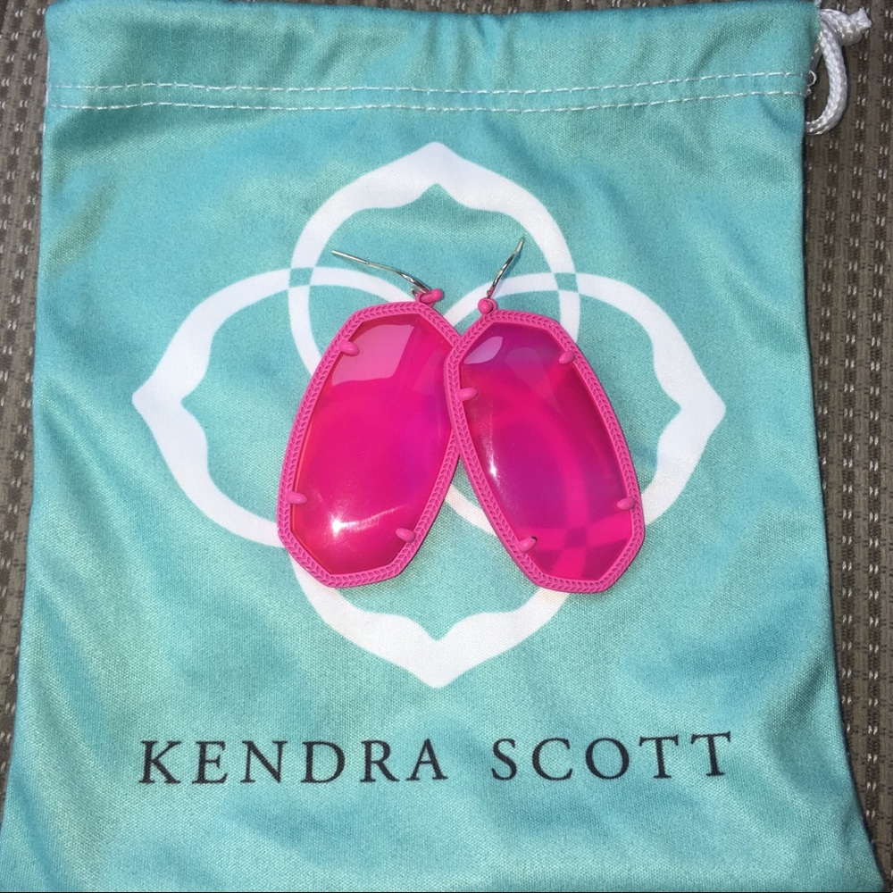Kendra Scott Danielle Earrings